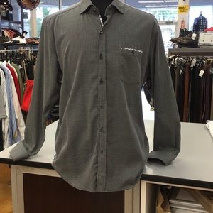 Robert Graham shirt 🦋